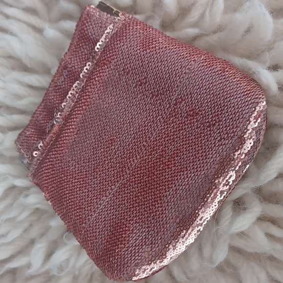 Anthropologie pouch - Picture 2 of 12